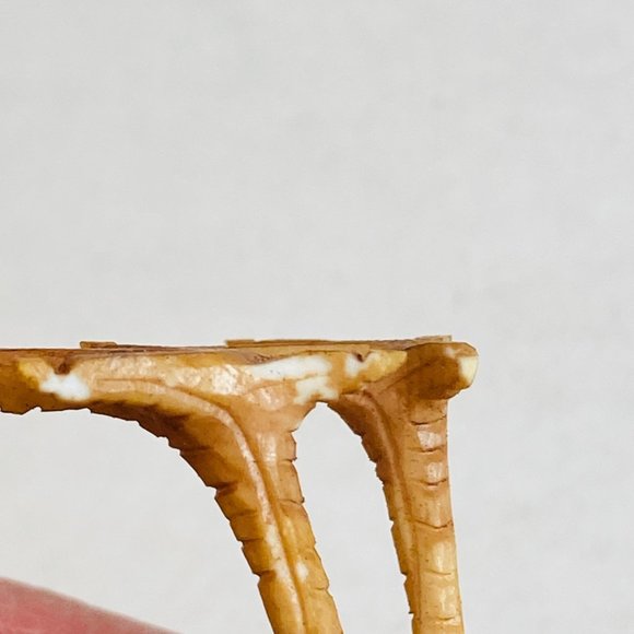 Pheasant Bird Carving ? IBJ or TBJ ? Feels like Resin Painted one claw flawed - Picture 4 of 13